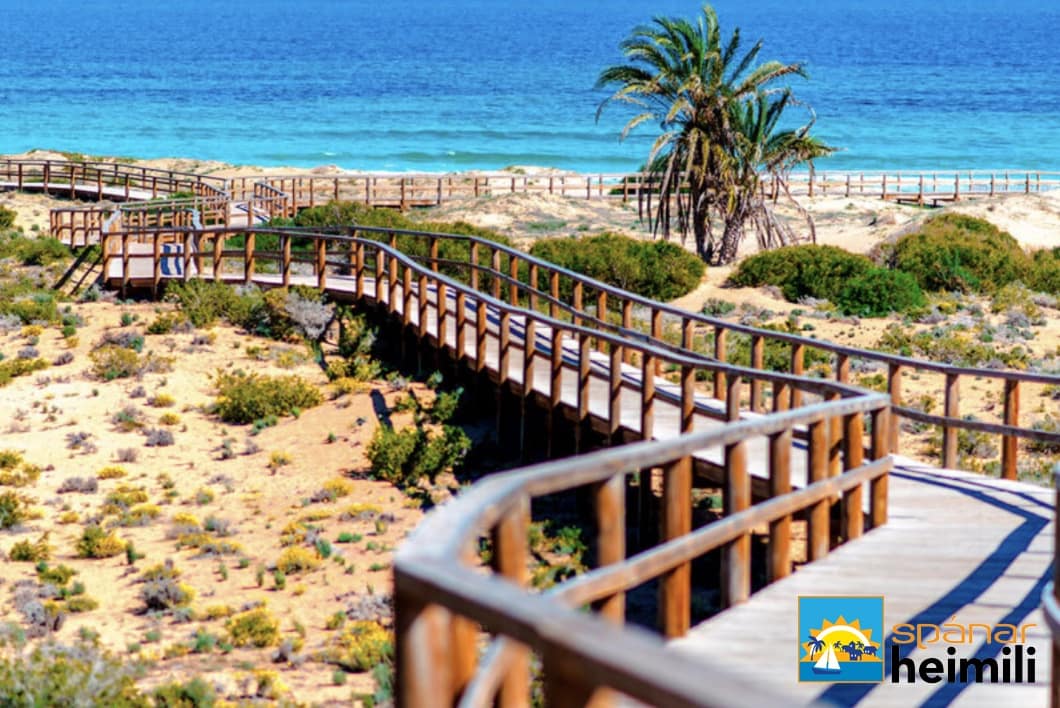 2 sovrum Semi-fristående Villa till salu i Gran Alacant med pool - 285 000 € (Ref: 9404068)