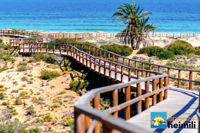 2 sovrum Semi-fristående Villa till salu i Gran Alacant, Santa Pola med pool - 285 000 € (Ref: 9404068)