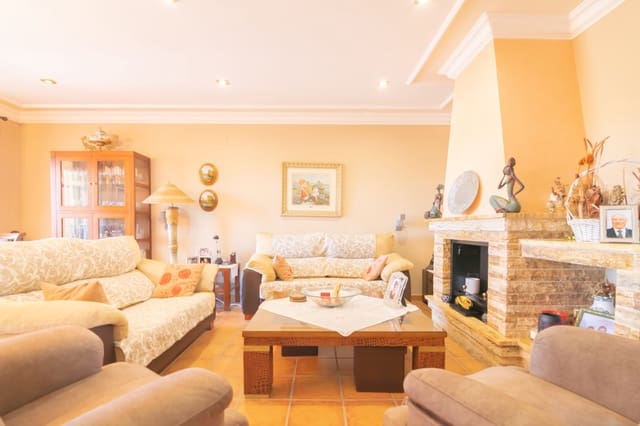 7 bedroom Villa for sale in Alfaz del Pi / L'Alfàs del Pi with pool - € 811,000 (Ref: 9404075)