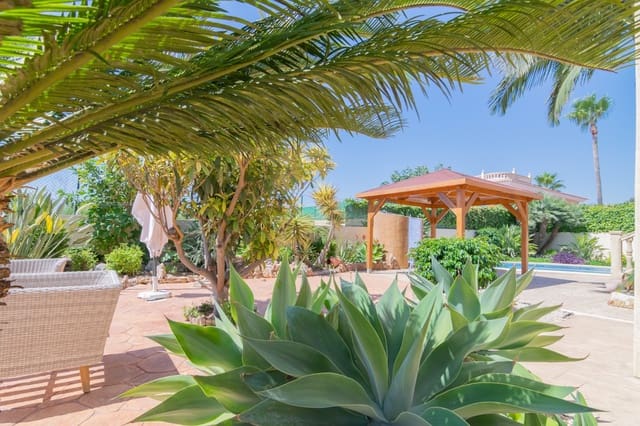 7 bedroom Villa for sale in Alfaz del Pi / L'Alfàs del Pi with pool - € 811,000 (Ref: 9404075)