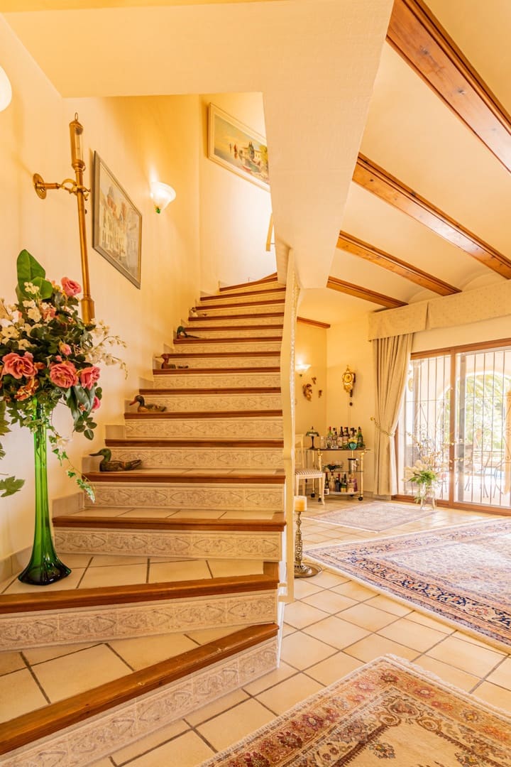 4 sovrum Villa till salu i Altea med pool - 1 295 000 € (Ref: 9404076)