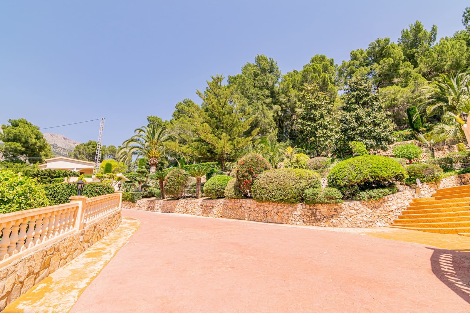 4 sovrum Villa till salu i Altea med pool - 1 295 000 € (Ref: 9404076)