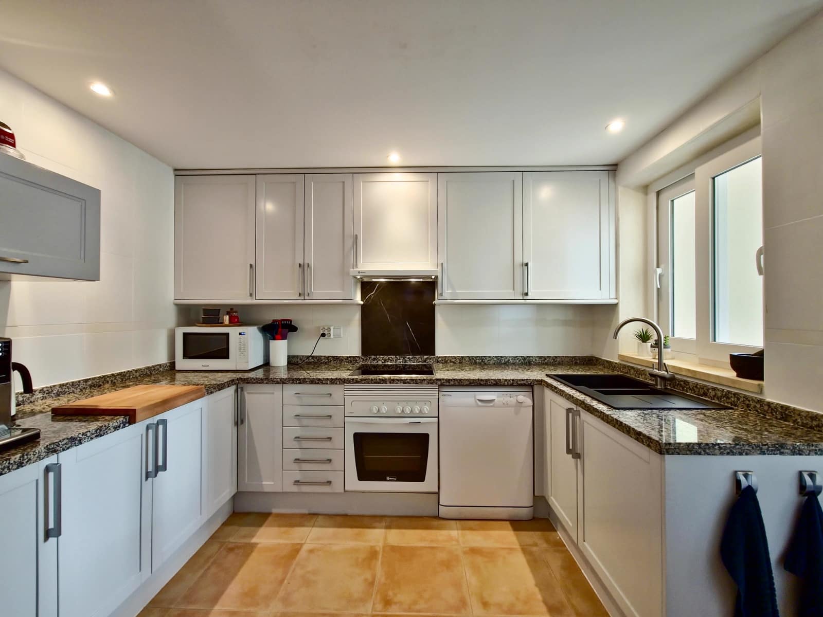 Apartment for sale in Altea - € 295,000 (Ref: 9404091)