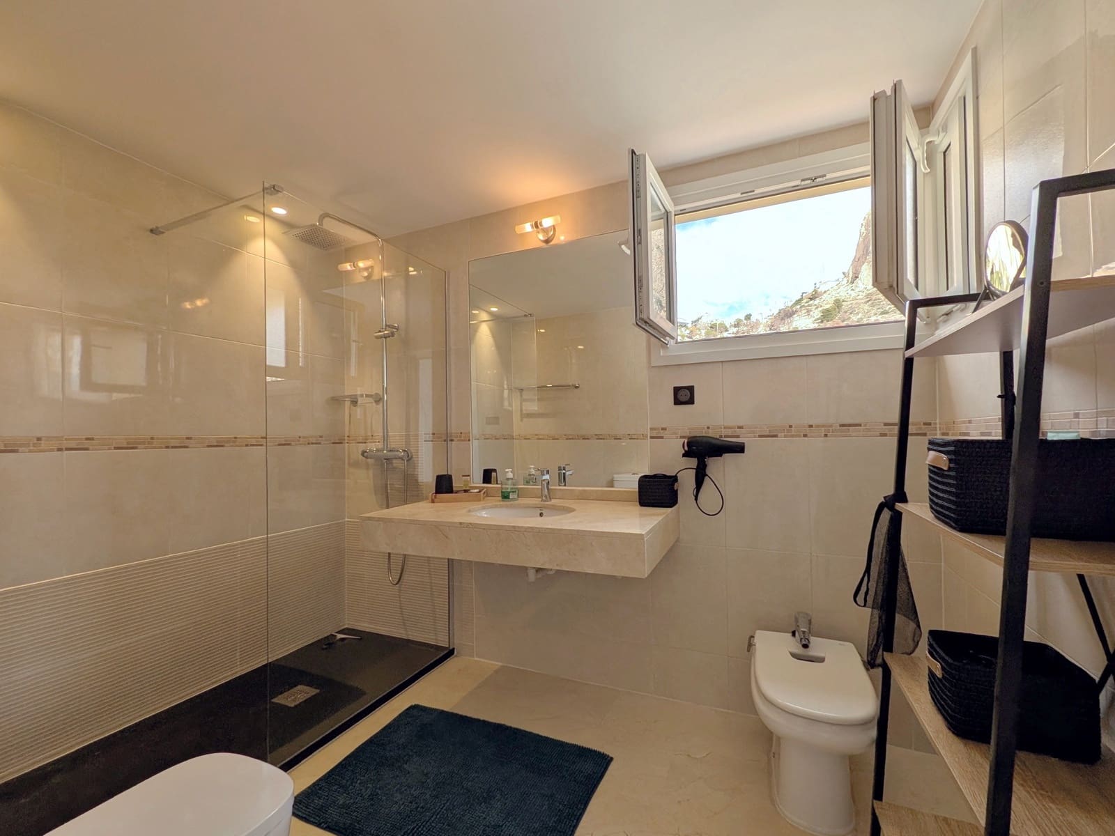 2 bedroom Penthouse for sale in Altea with pool - € 570,000 (Ref: 9404093)