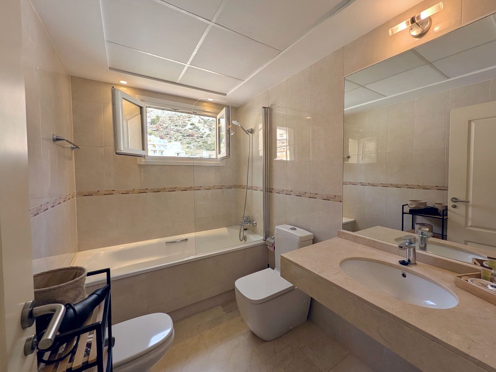 2 bedroom Penthouse for sale in Altea with pool - € 570,000 (Ref: 9404093)