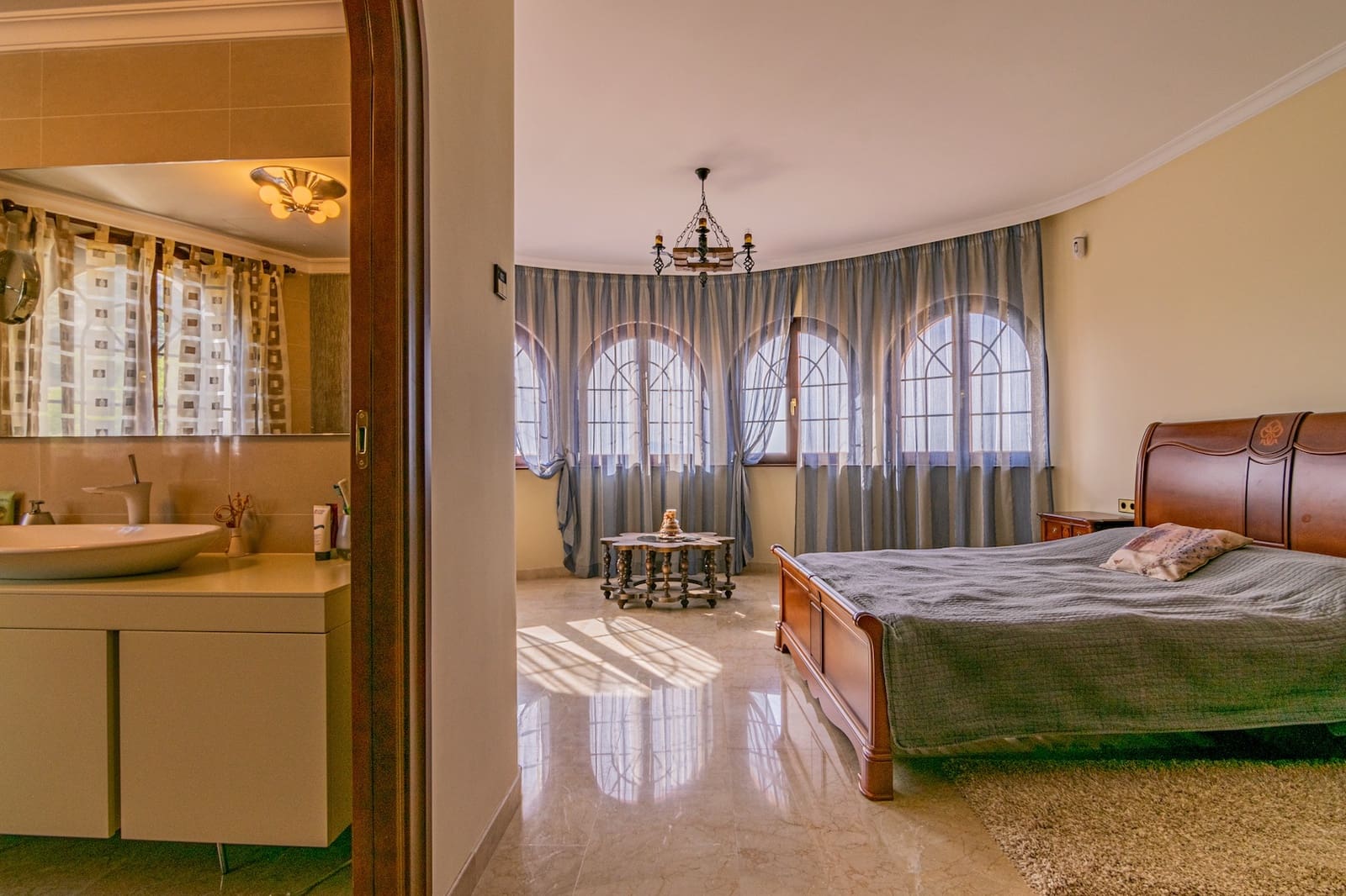 4 makuuhuone Huvila myytävänä paikassa Altea mukana uima-altaan - 1 350 000 € (Ref: 9404097)