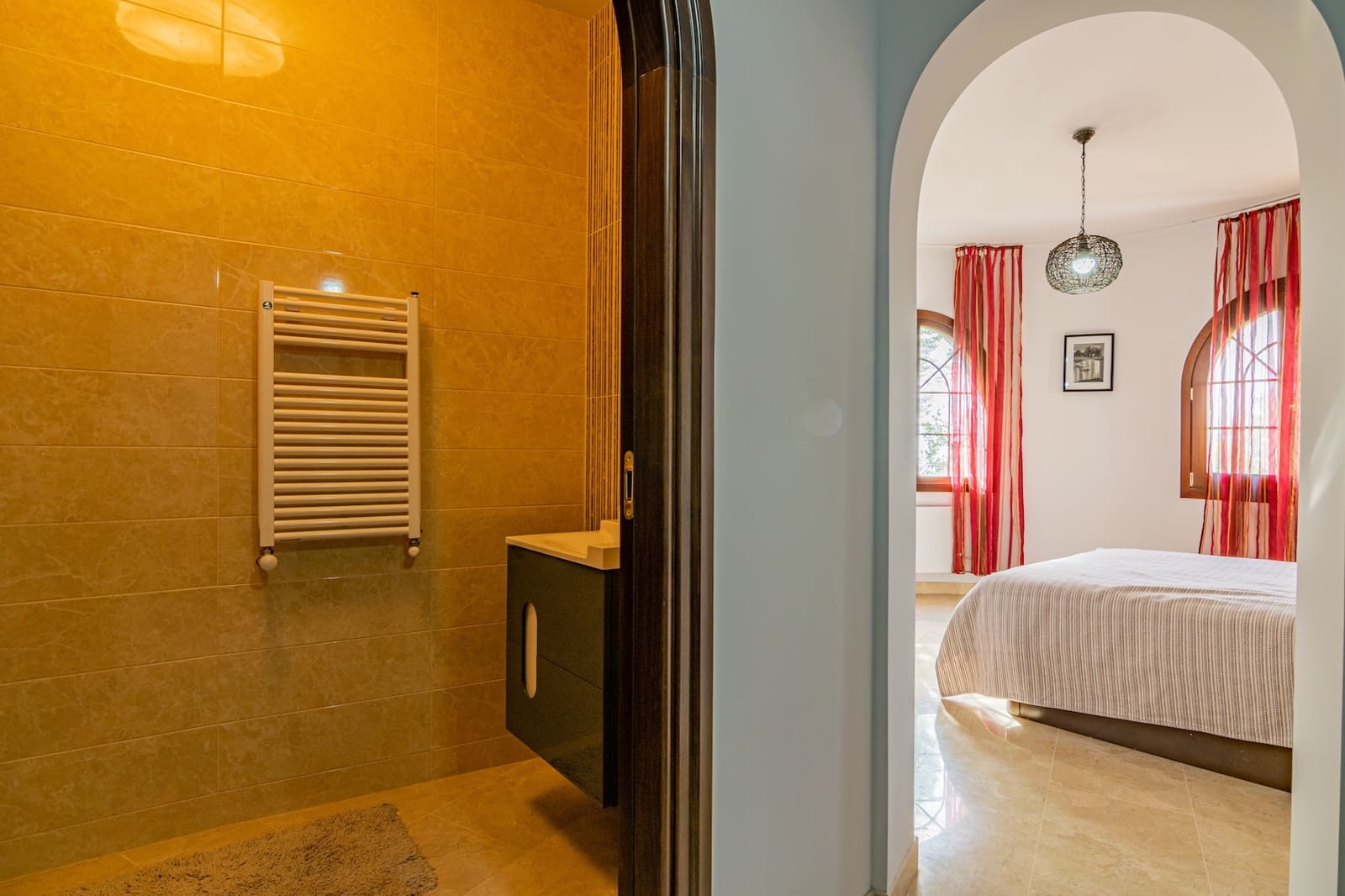 4 makuuhuone Huvila myytävänä paikassa Altea mukana uima-altaan - 1 350 000 € (Ref: 9404097)