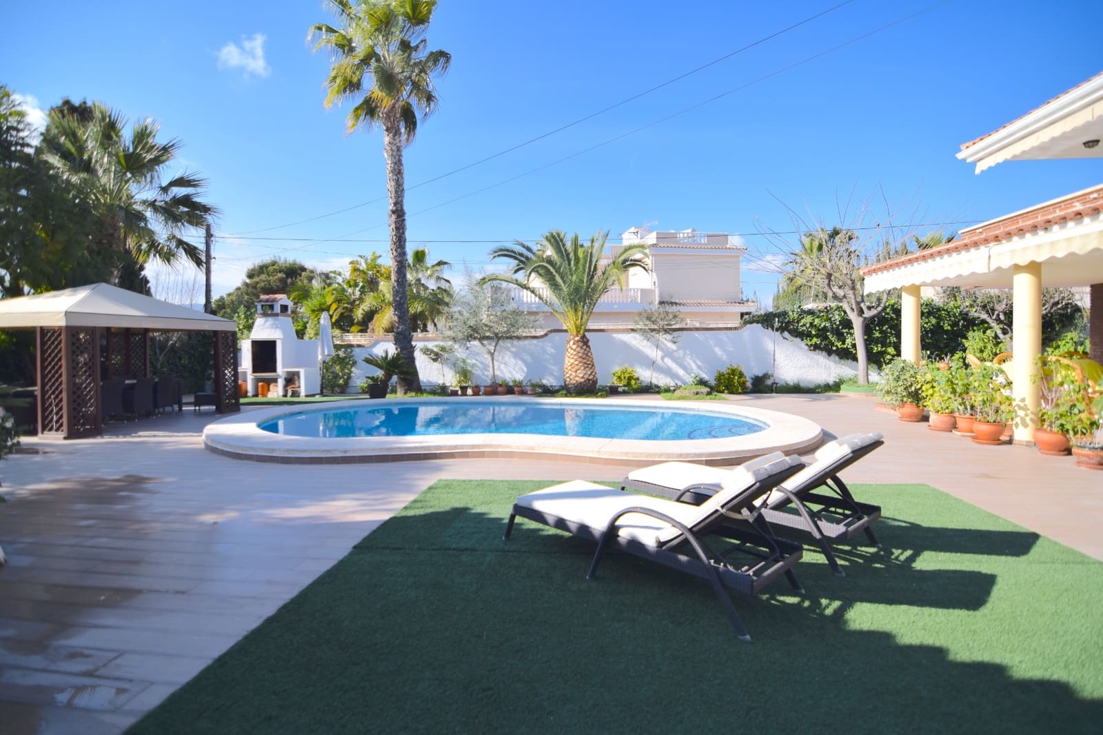 5 slaapkamer Villa te koop in Benidorm met zwembad - € 1.400.000 (Ref: 9404099)