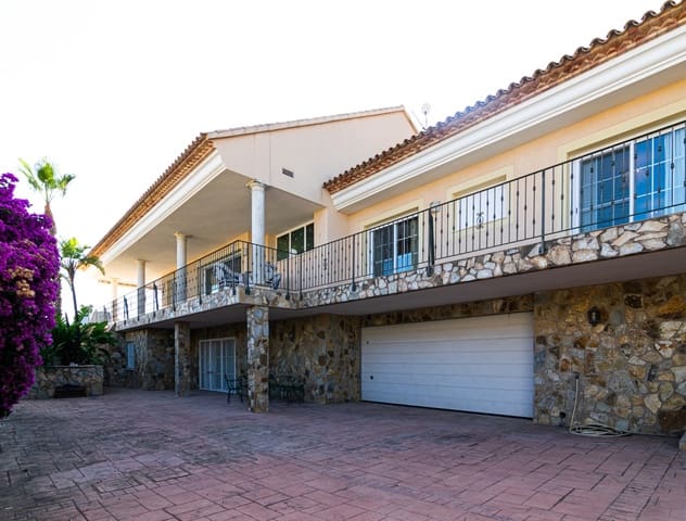 5 sypialnia Willa na sprzedaż w La Nucia z basenem - 699 000 € (Ref: 9404100)