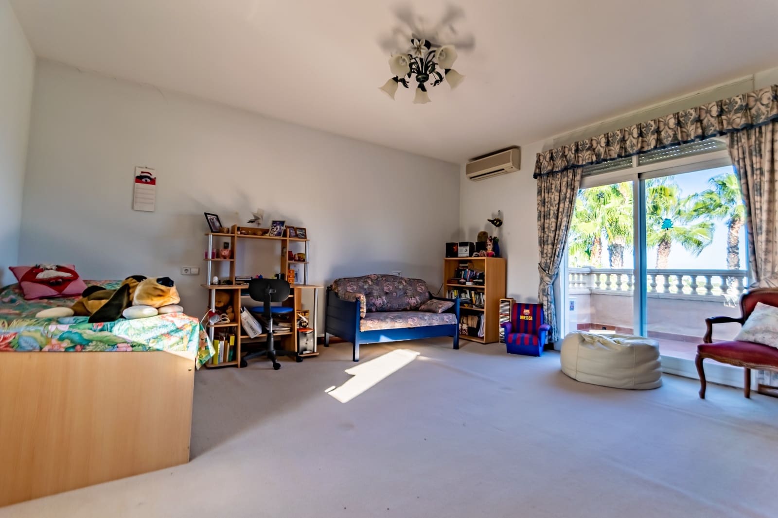 Chalet de 8 habitaciones en Alfaz del Pi / L'Alfàs del Pi en venta con piscina - 2.450.000 € (Ref: 9404101)