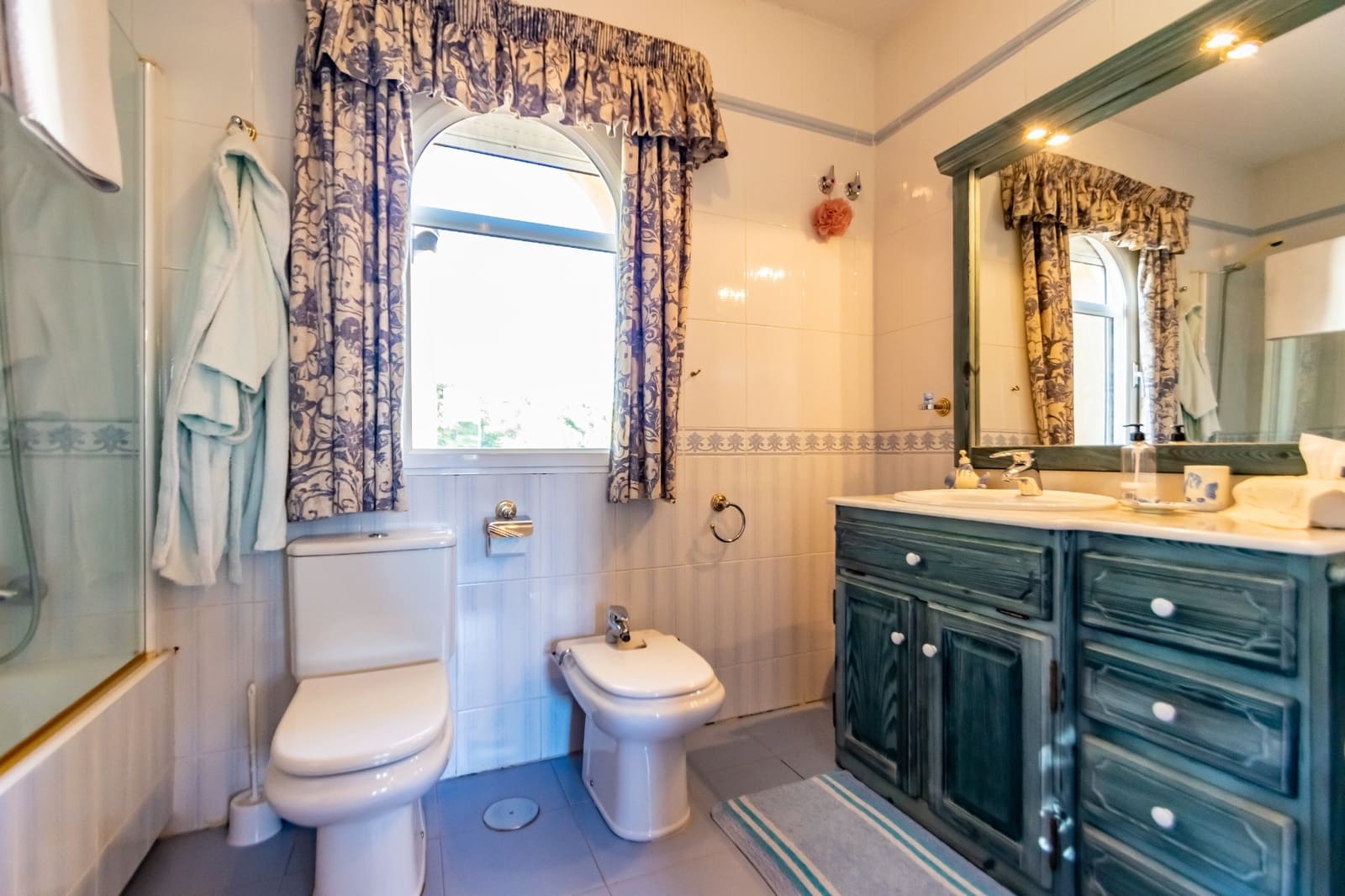 Chalet de 8 habitaciones en Alfaz del Pi / L'Alfàs del Pi en venta con piscina - 2.450.000 € (Ref: 9404101)