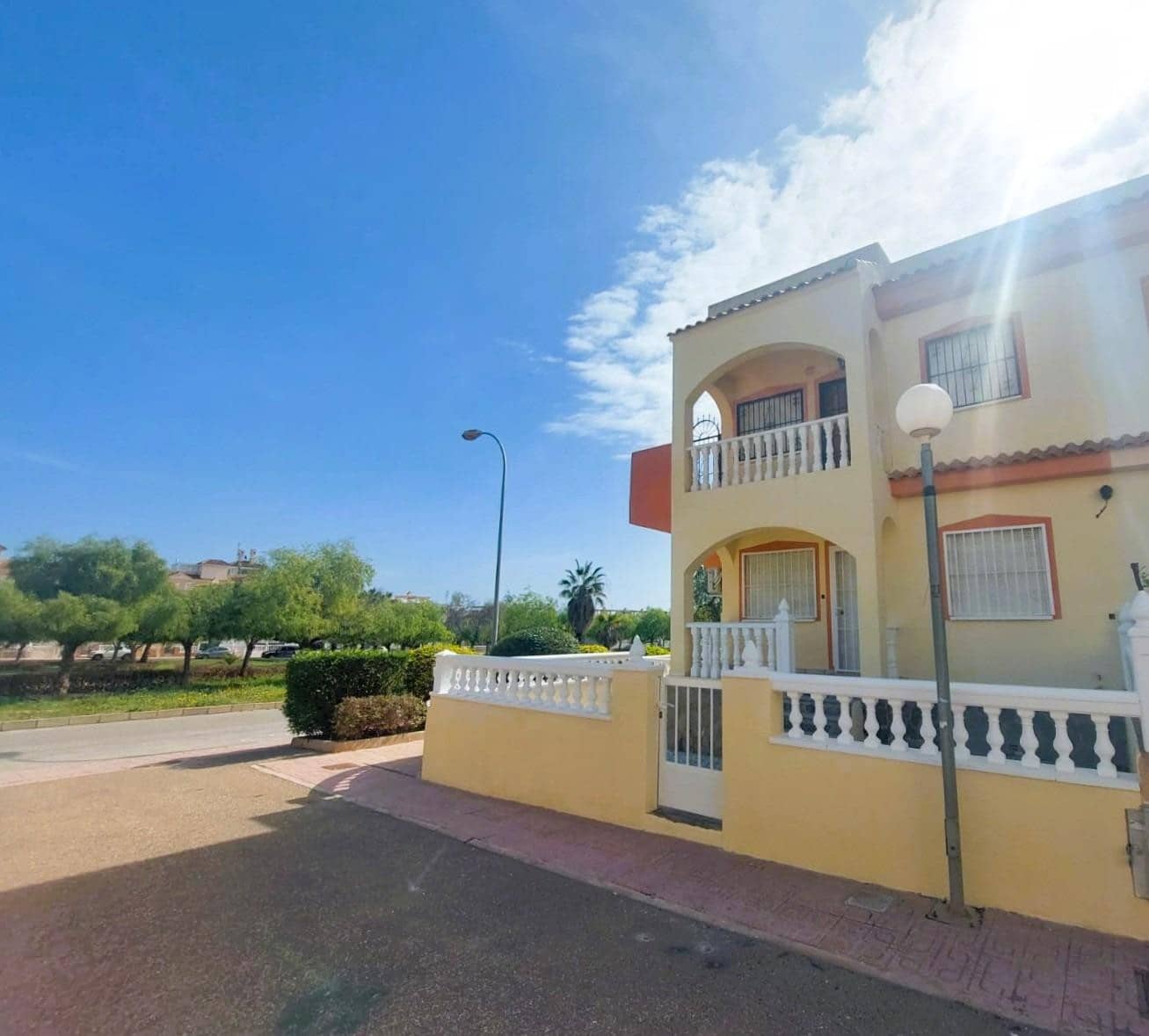 Apartamento de 2 habitaciones en Villamartin en venta con piscina - 169.000 € (Ref: 9404106)