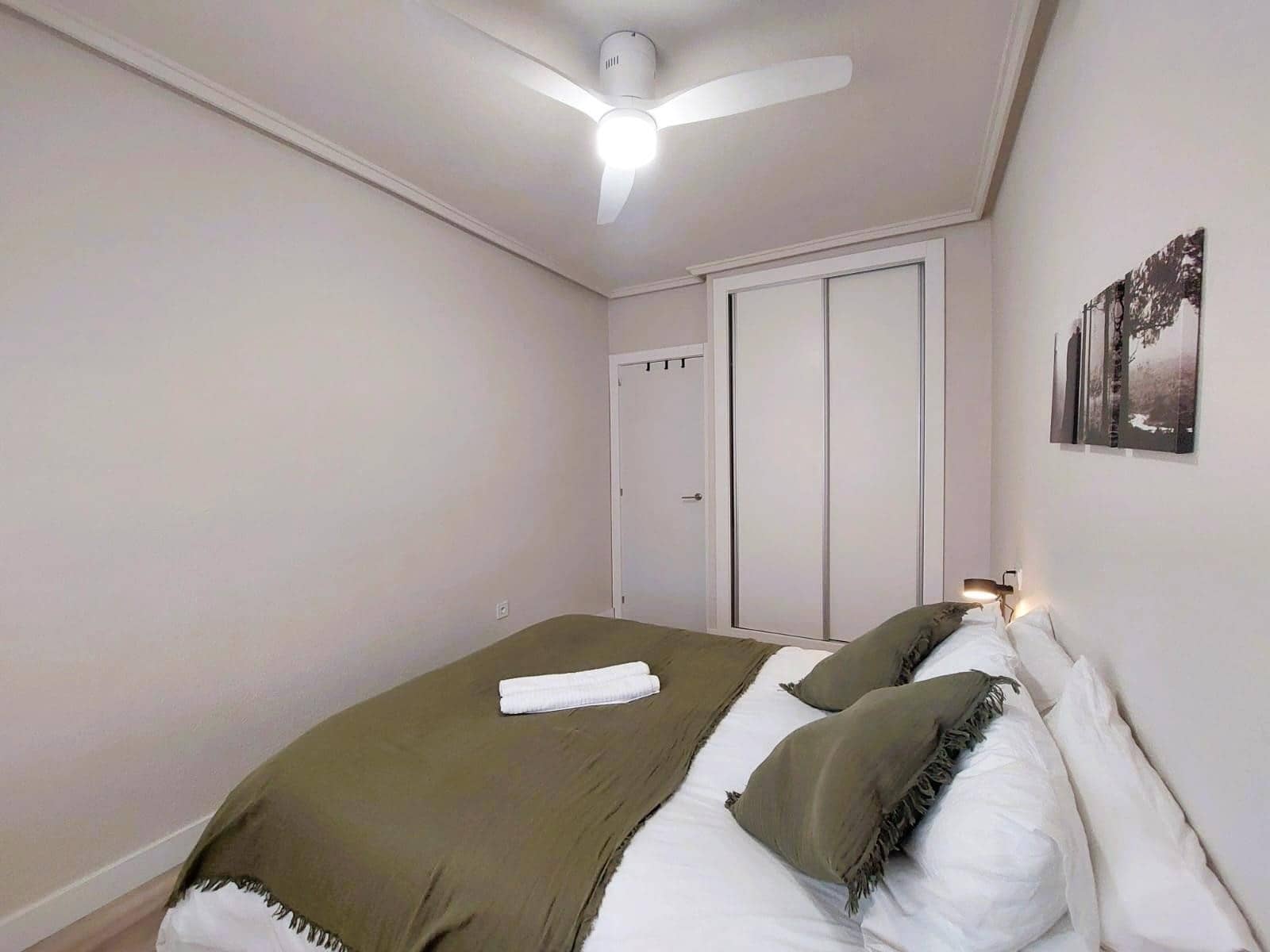 Apartamento de 2 habitaciones en Villamartin en venta con piscina - 169.000 € (Ref: 9404106)