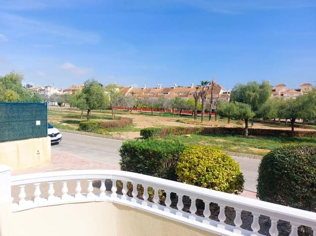 Apartamento de 2 habitaciones en Villamartin, Orihuela en venta con piscina - 169.000 € (Ref: 9404106)