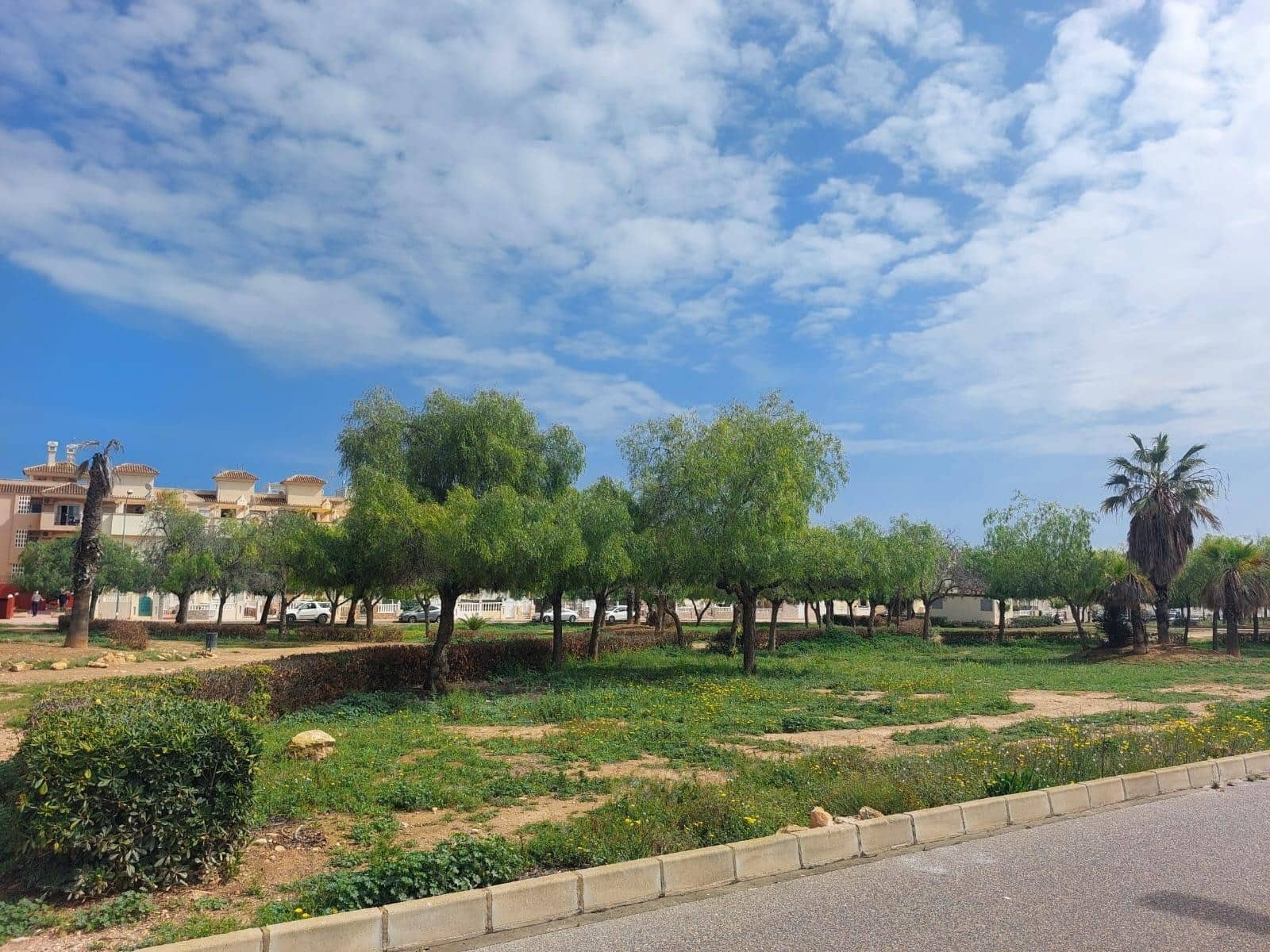 Apartamento de 2 habitaciones en Villamartin en venta con piscina - 169.000 € (Ref: 9404106)