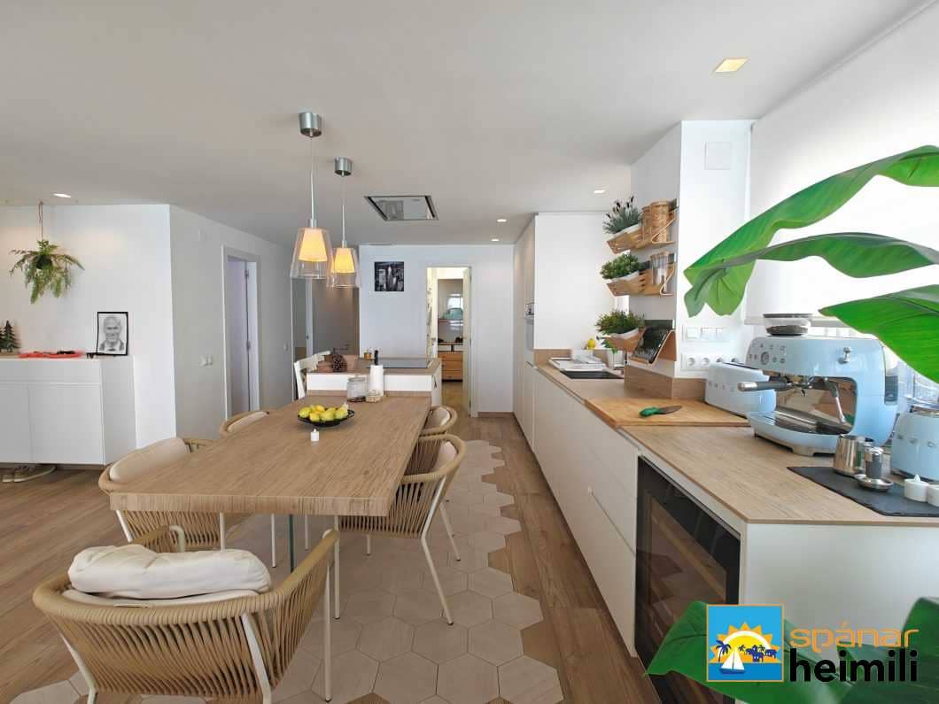 4 bedroom Apartment for sale in Altea - € 815,000 (Ref: 9404119)