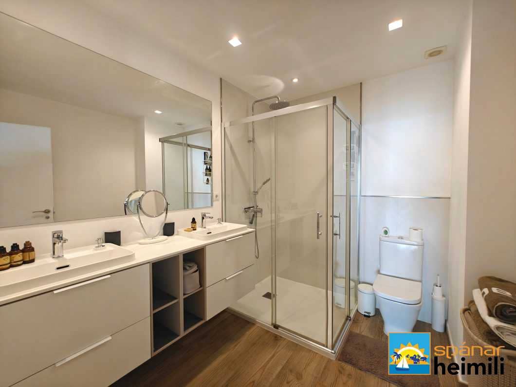 4 bedroom Apartment for sale in Altea - € 815,000 (Ref: 9404119)