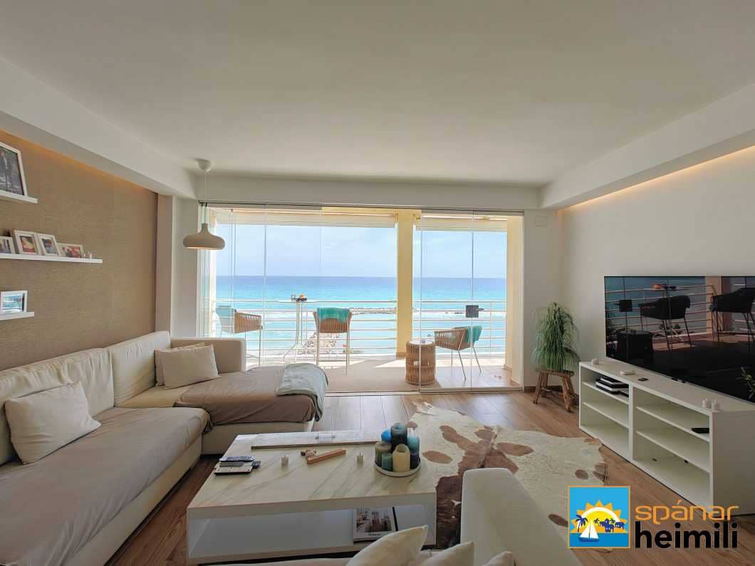 4 bedroom Apartment for sale in Altea - € 815,000 (Ref: 9404119)