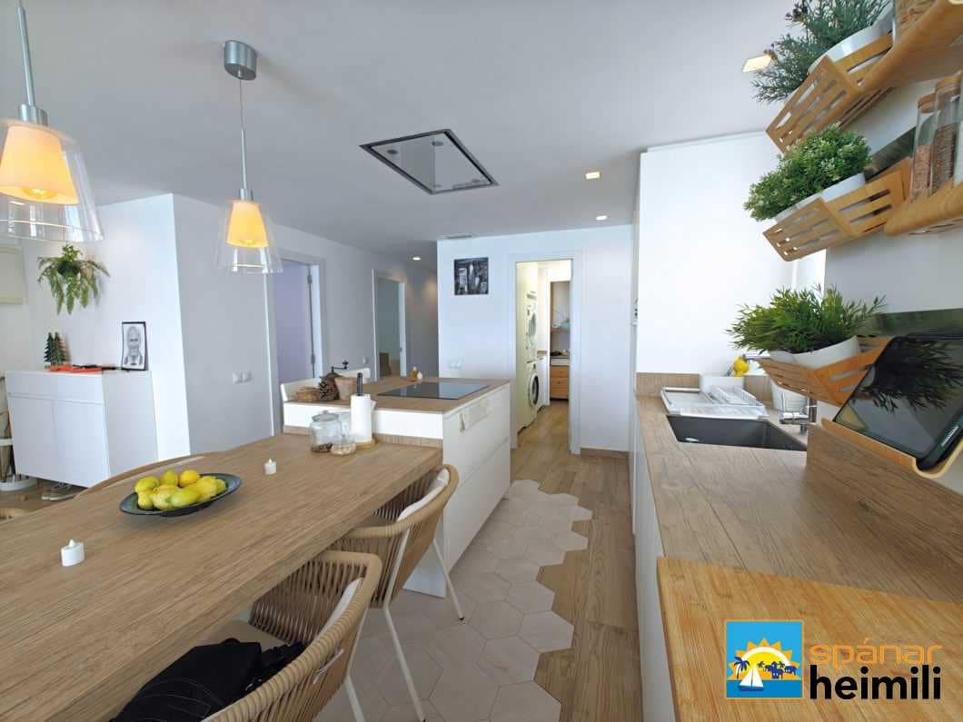 4 bedroom Apartment for sale in Altea - € 815,000 (Ref: 9404119)