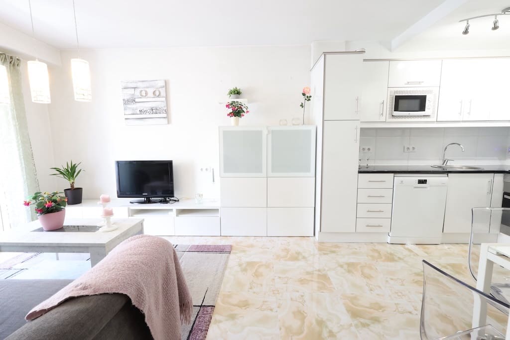 2 sovrum Lägenhet till salu i Torrevieja - 130 000 € (Ref: 9404125)