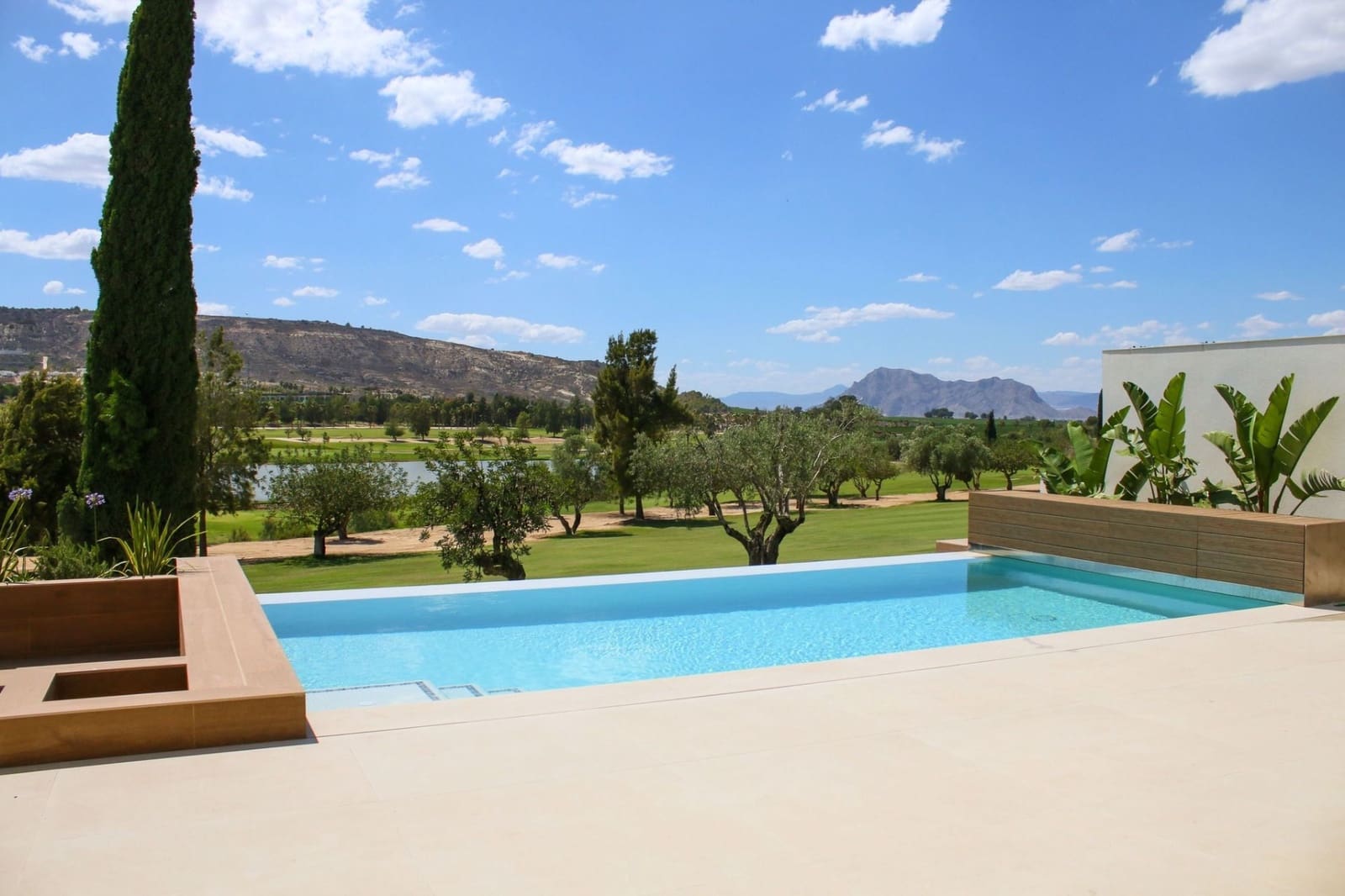 3 bedroom Villa for sale in Algorfa with pool - € 1,450,000 (Ref: 9404136)