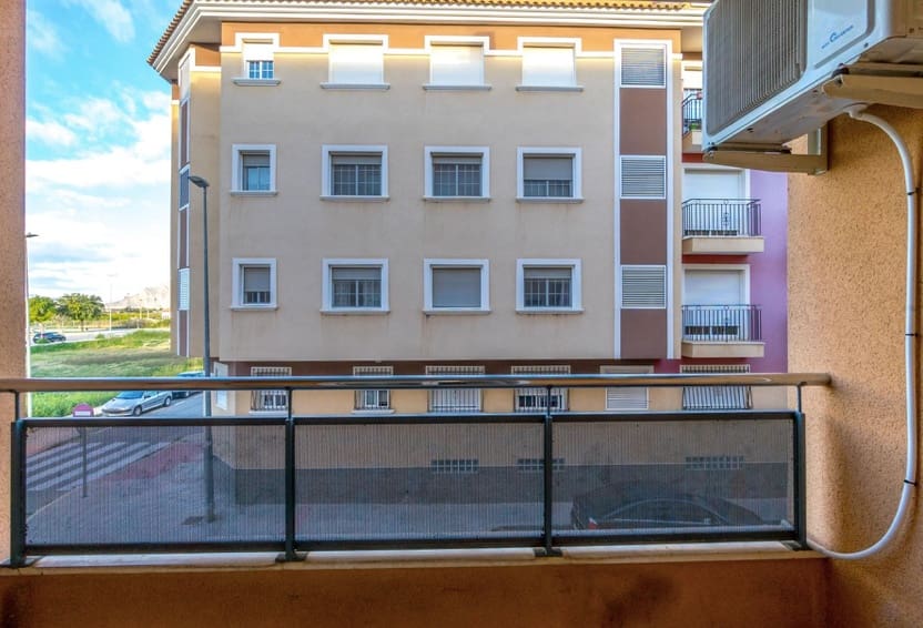 2 bedroom Apartment for sale in Almoradi - € 119,000 (Ref: 9404141)