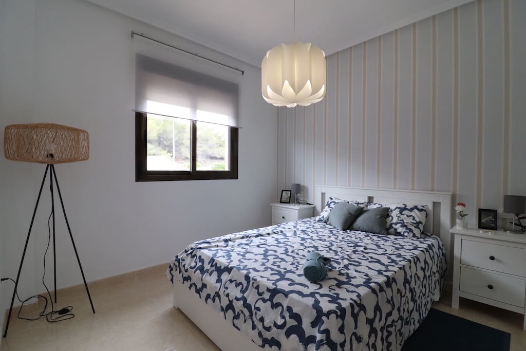 3 soveværelse Byhus til salg i San Miguel de Salinas med swimmingpool - € 239.000 (Ref: 9404152)