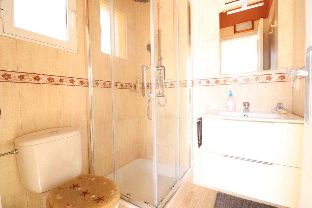 Casa de 3 habitaciones en Pilar de la Horadada en venta - 259.000 € (Ref: 9404157)