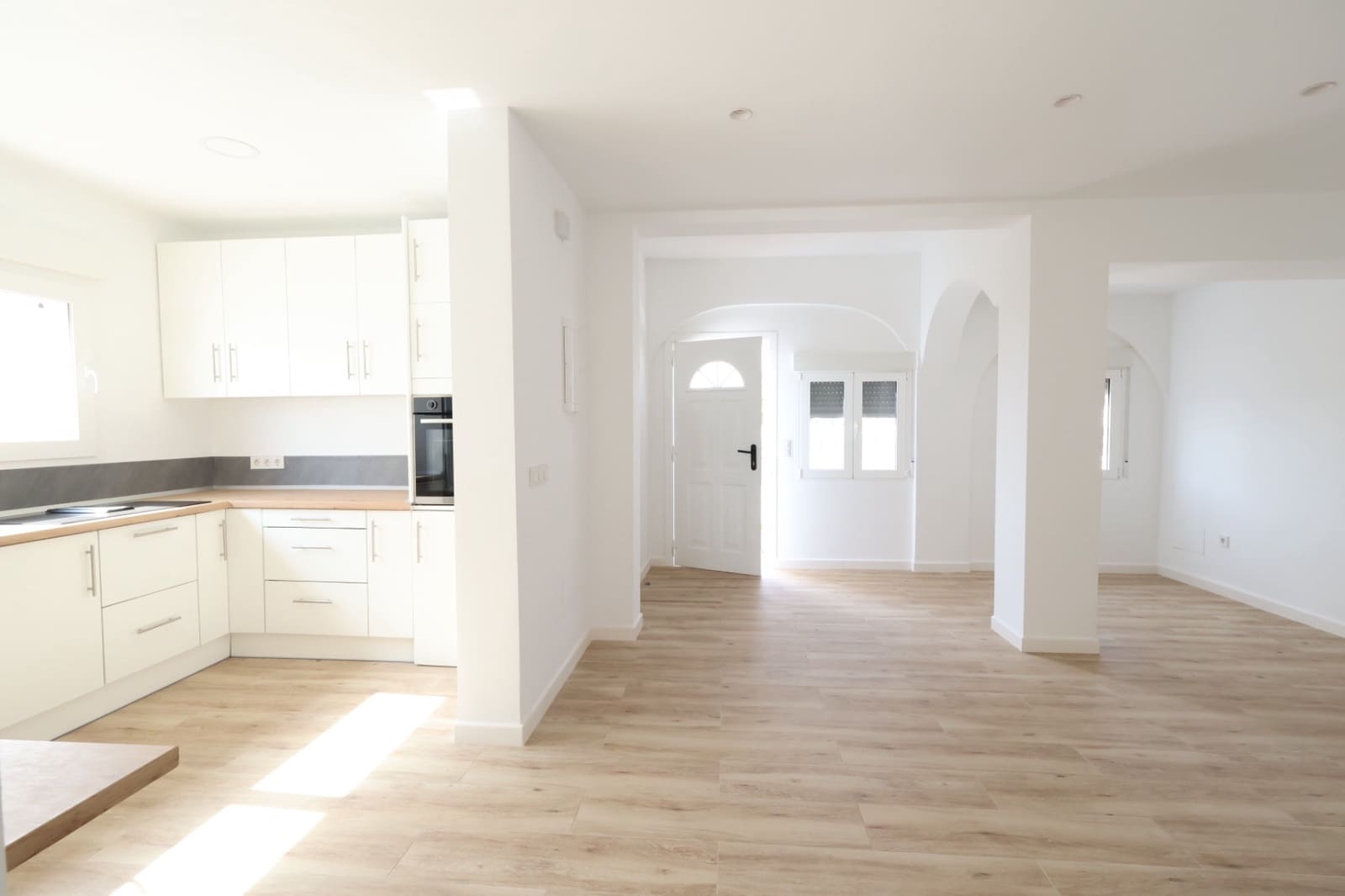 3 bedroom Villa for sale in Torrevieja with pool - € 359,000 (Ref: 9404163)