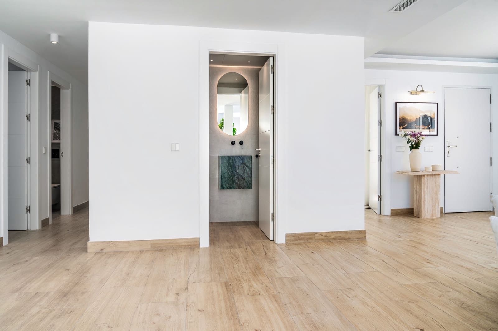 4 sovrum Villa till salu i Marbella med pool - 1 495 000 € (Ref: 9404168)