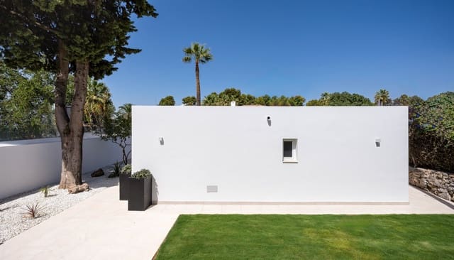 4 sovrum Villa till salu i La Dama de Noche - La Alzambra, Marbella med pool - 1 495 000 € (Ref: 9404168)