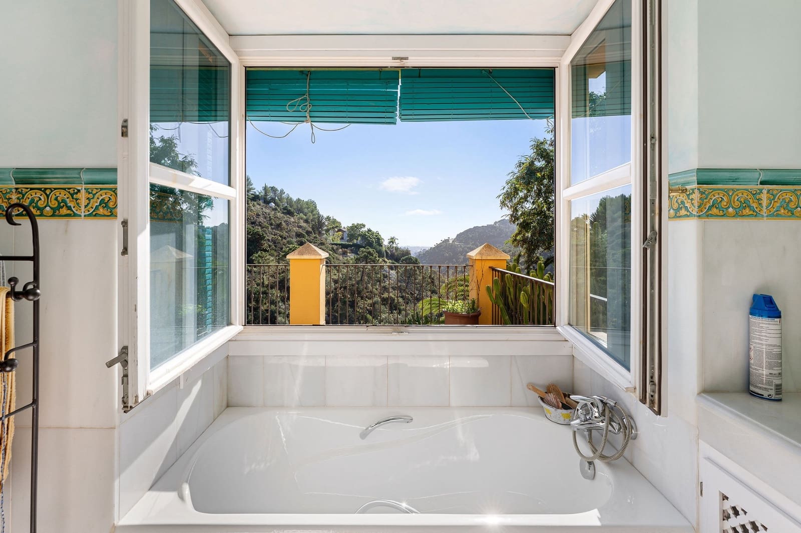 4 slaapkamer Villa te koop in Marbella met zwembad - € 2.500.000 (Ref: 9404169)