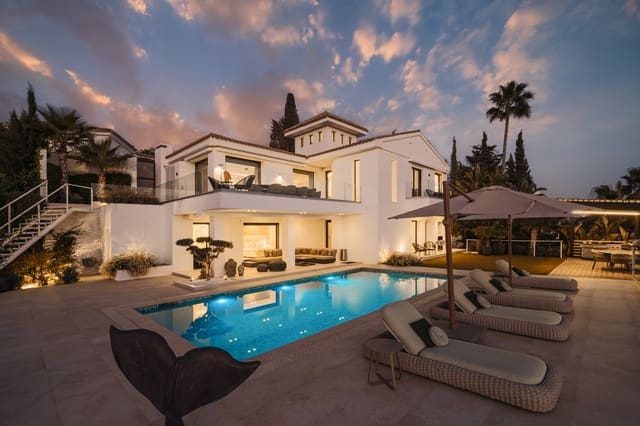 4 makuuhuone Huvila myytävänä paikassa El Rosario, Marbella mukana uima-altaan - 3 500 000 € (Ref: 9404170)