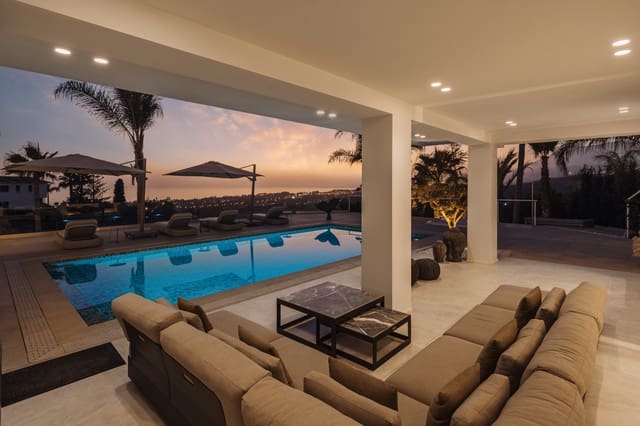 4 makuuhuone Huvila myytävänä paikassa El Rosario, Marbella mukana uima-altaan - 3 500 000 € (Ref: 9404170)
