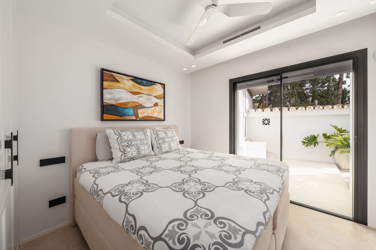 4 makuuhuone Huvila myytävänä paikassa Marbella mukana uima-altaan - 3 500 000 € (Ref: 9404170)