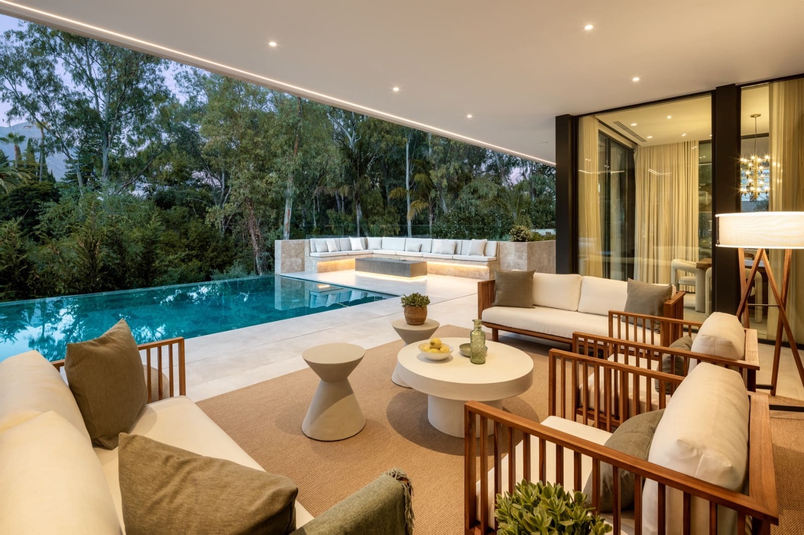 5 Zimmer Villa zu verkaufen in Marbella mit Pool - 3.995.000 € (Ref: 9404171)