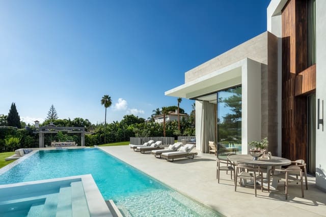 5 soveværelse Villa til salg i Las Brisas, Marbella med swimmingpool - € 8.000.000 (Ref: 9404180)