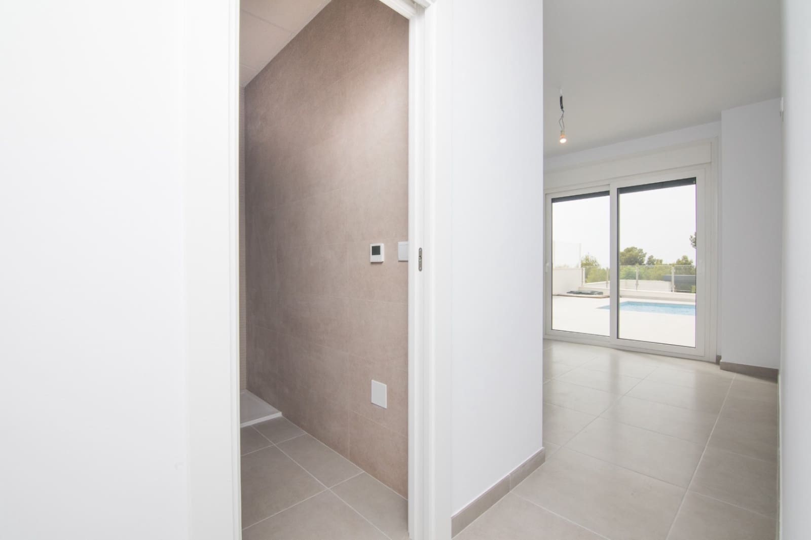 Huvila myytävänä paikassa Polop mukana uima-altaan - 500 000 € (Ref: 9404195)