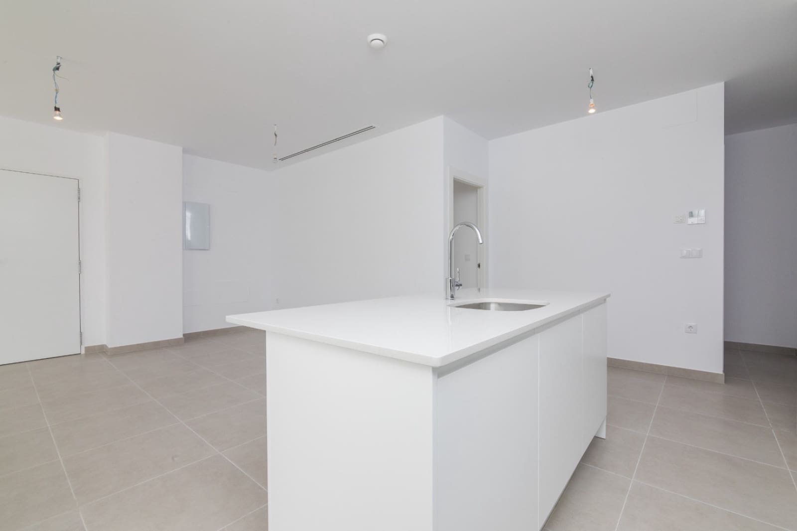 Huvila myytävänä paikassa Polop mukana uima-altaan - 500 000 € (Ref: 9404195)