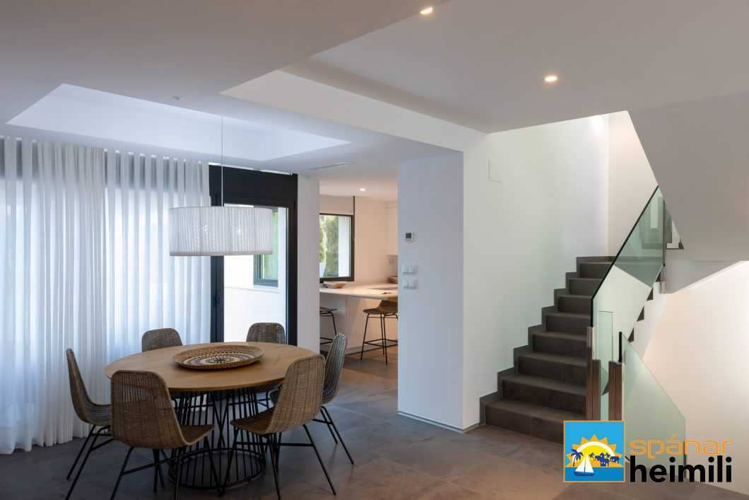 2 bedroom Villa for sale in La Manga Club with pool - € 700,000 (Ref: 9404198)