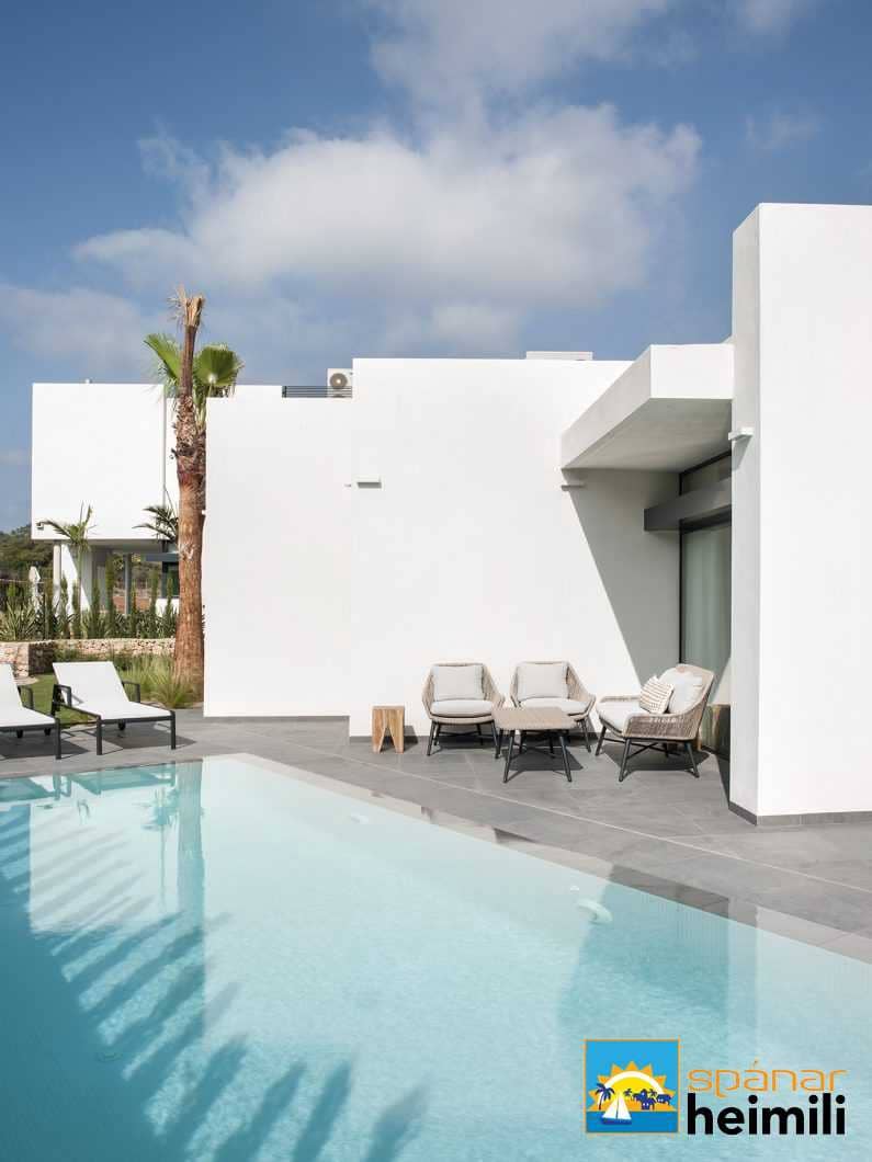 2 bedroom Villa for sale in La Manga Club with pool - € 700,000 (Ref: 9404198)