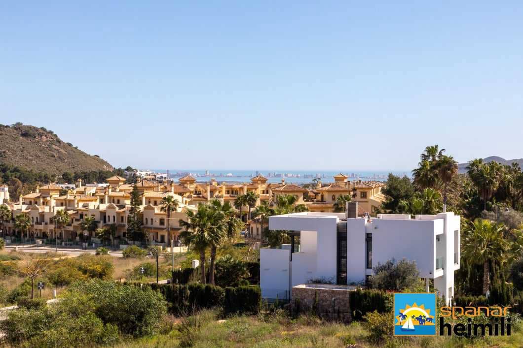 2 bedroom Villa for sale in La Manga Club with pool - € 700,000 (Ref: 9404198)