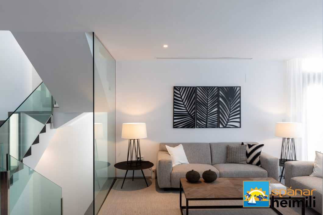 2 bedroom Villa for sale in La Manga Club with pool - € 700,000 (Ref: 9404198)