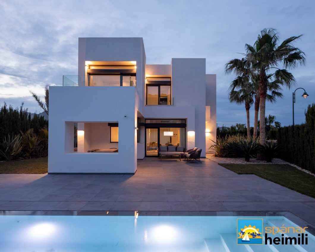 2 bedroom Villa for sale in La Manga Club with pool - € 700,000 (Ref: 9404198)