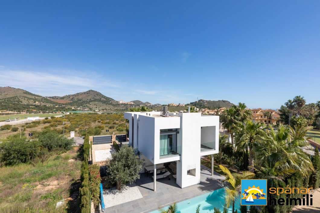 2 bedroom Villa for sale in La Manga Club with pool - € 700,000 (Ref: 9404198)