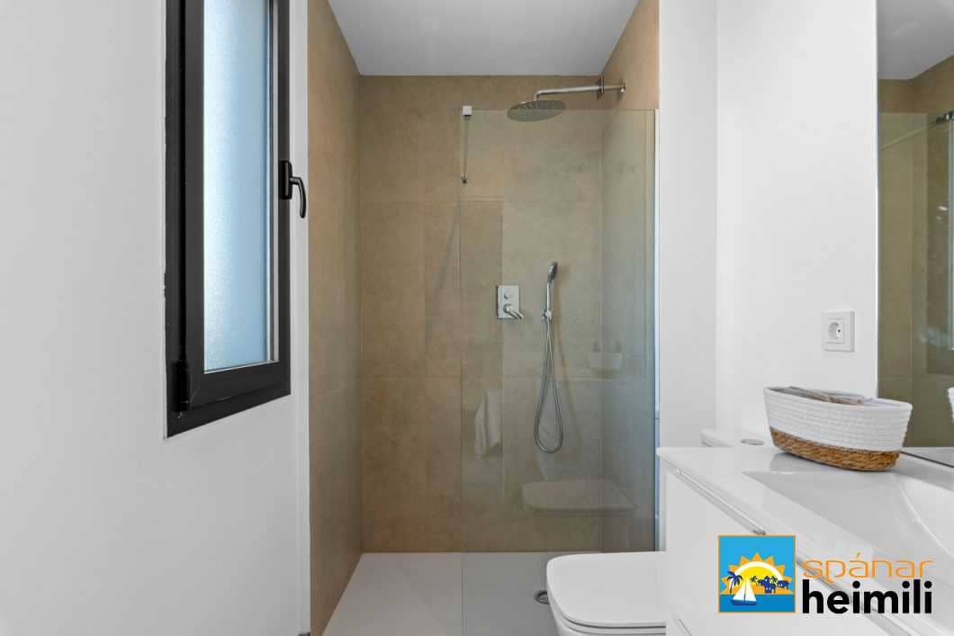 2 Zimmer Apartment zu verkaufen in Mar de Cristal mit Pool - 245.000 € (Ref: 9404200)