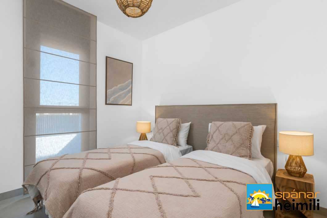 2 Zimmer Apartment zu verkaufen in Mar de Cristal mit Pool - 245.000 € (Ref: 9404200)