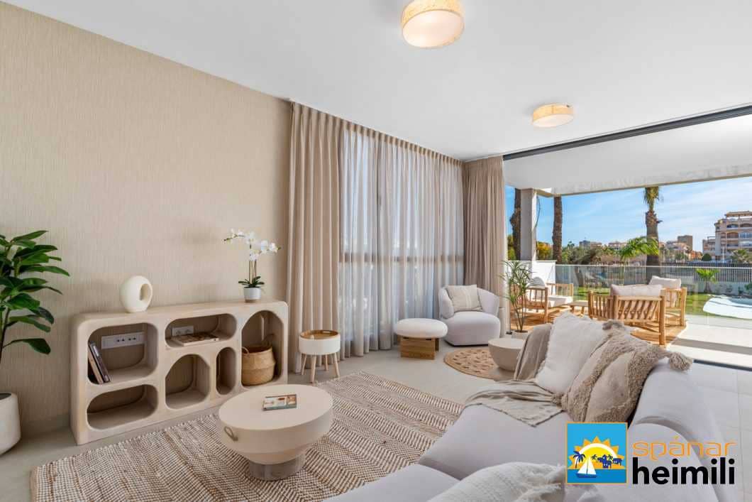 2 Zimmer Apartment zu verkaufen in Mar de Cristal mit Pool - 245.000 € (Ref: 9404200)