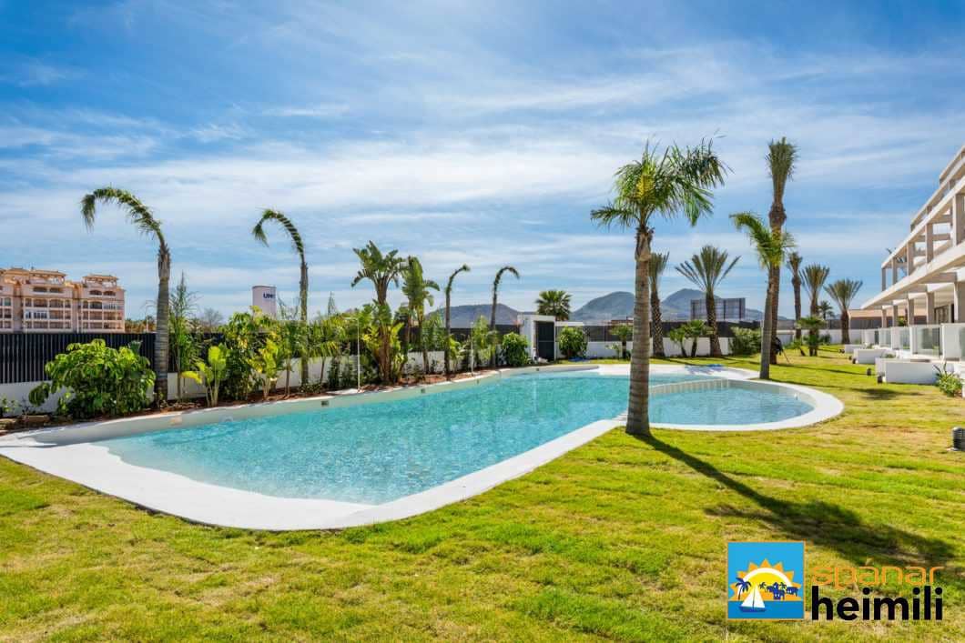 2 Zimmer Apartment zu verkaufen in Mar de Cristal mit Pool - 245.000 € (Ref: 9404200)