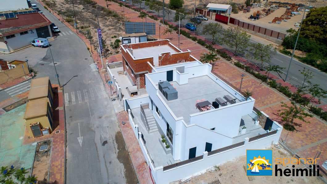 3 slaapkamer Villa te koop in Sucina met zwembad - € 352.900 (Ref: 9404201)